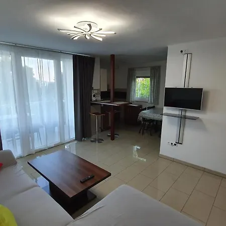 Mandula * Badacsonytomaj