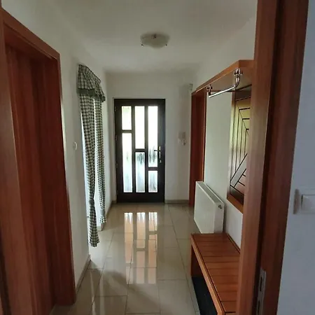 Apartament Mandula *