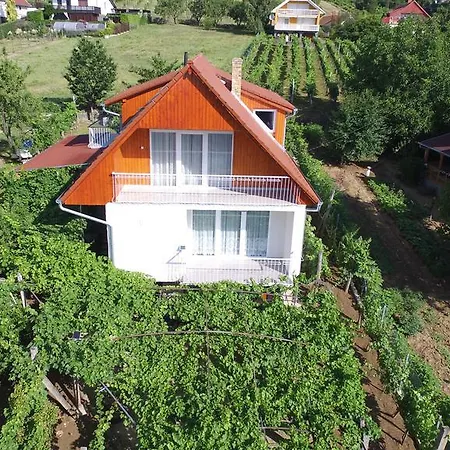 Mandula * Badacsonytomaj