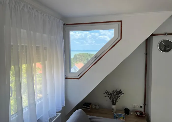 Mandula Lägenhet Badacsonytomaj