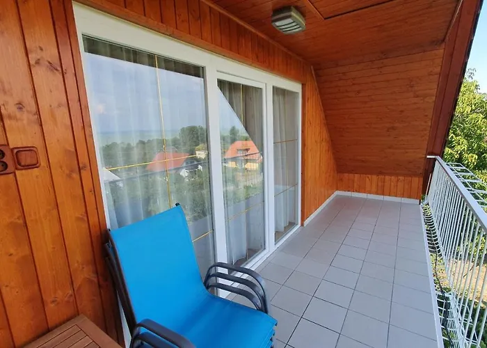 Mandula * Badacsonytomaj