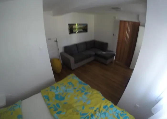 Mandula Apartment *