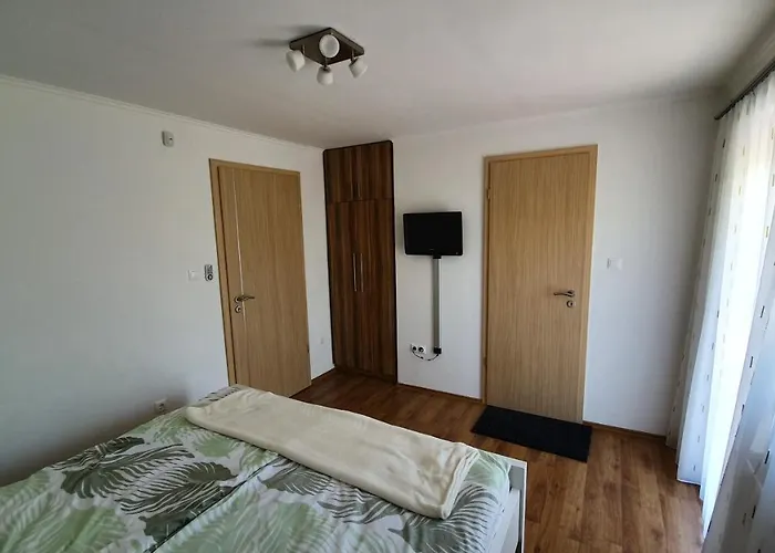 Mandula * Badacsonytomaj