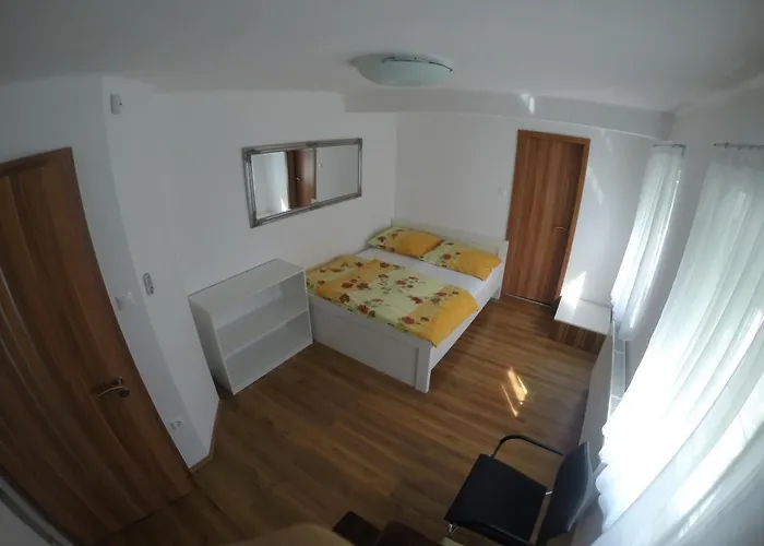 Mandula باداتشونيتوماي