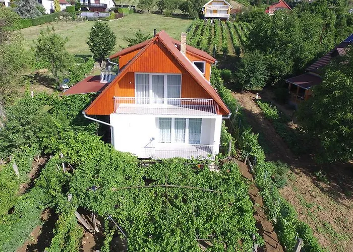 Mandula * Badacsonytomaj