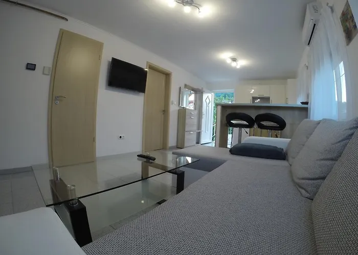 Mandula باداتشونيتوماي